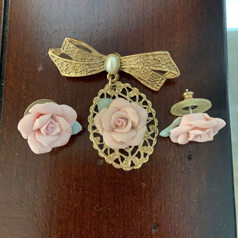 Cottagecore Vintage Rose Brooch and Earring Set
